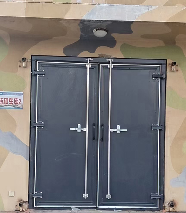 民勤工业平开门