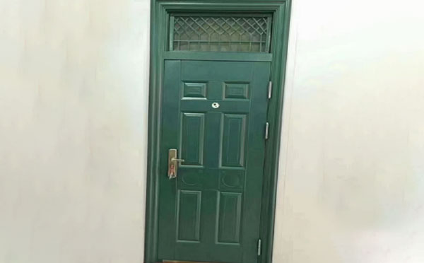 民勤学校教室门