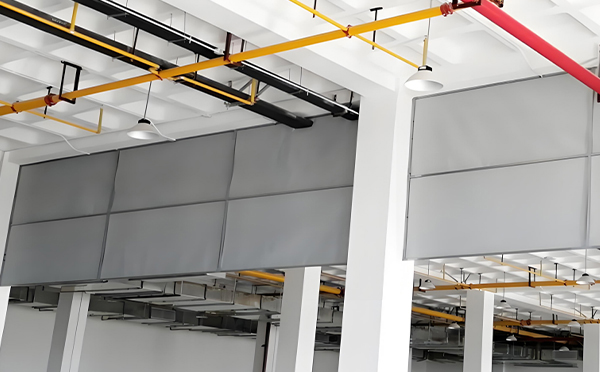 商场防烟分区常闭节点：民勤挡烟垂壁高度与控制器接线图解