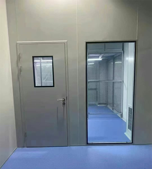 学校教学楼完成民勤防火门标准化安装